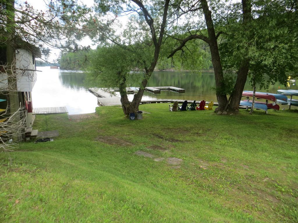 Bondi Village Cottage Resort Lake of Bays 외부 사진