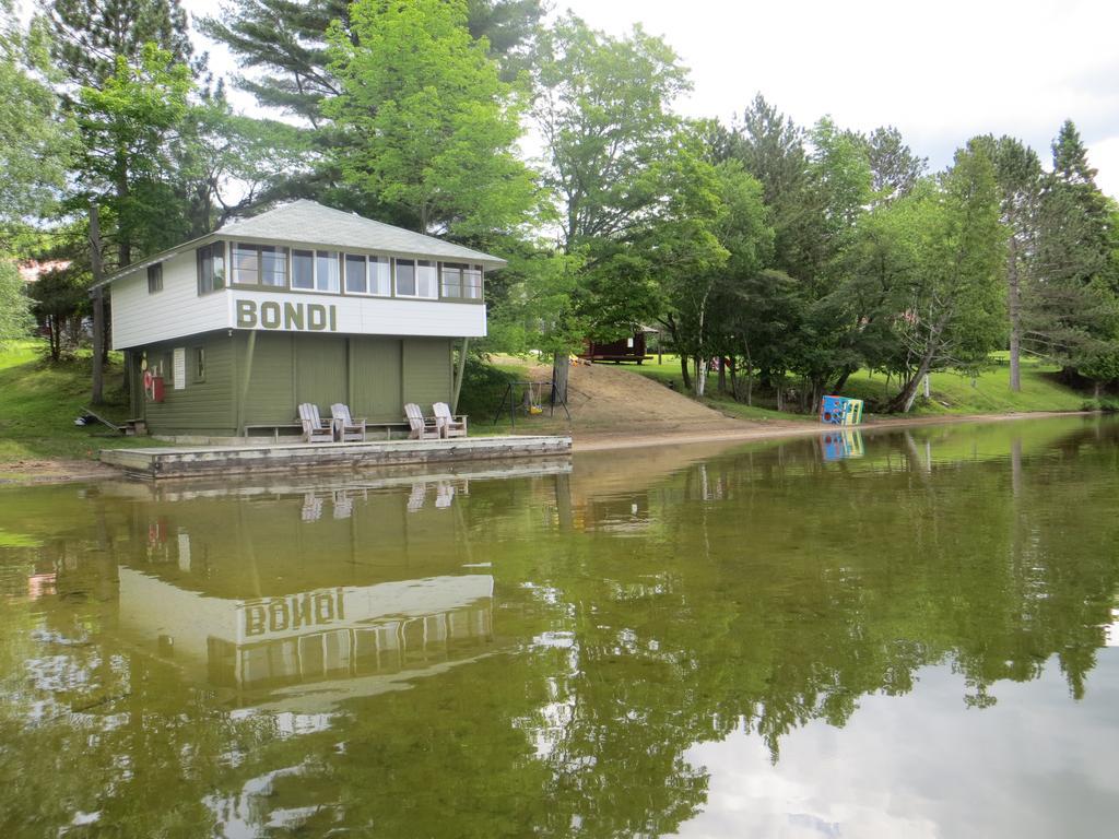 Bondi Village Cottage Resort Lake of Bays 외부 사진