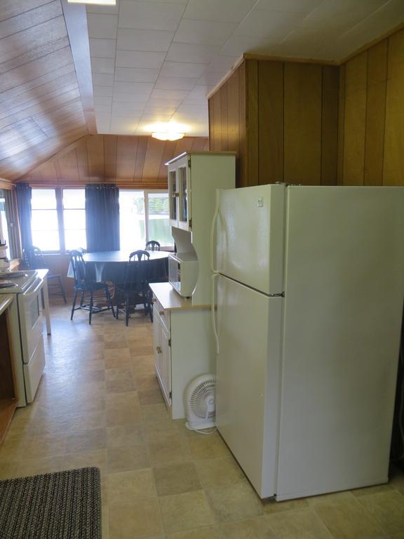 Bondi Village Cottage Resort Lake of Bays 외부 사진